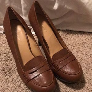 Nine West Brown Leather - Platform Pumps